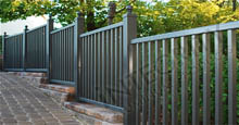 Custom Fence Stepping Ventura Aluminum Fencing With Graded Stepping